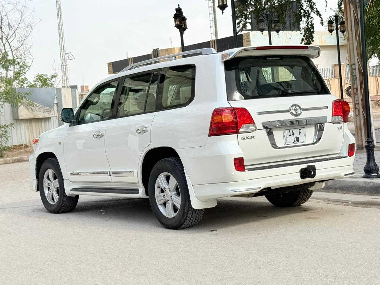 لاندگروز 2009 بريم السعر 278 قابل للتفاوض كفاله عامه ضربه وصبغ وتبديل مواصفات فتحه فول واحد عله واحد مكينه وكير مكفولات حداديه جديده تخم جديد داخل بيجي كامره خلفيه
شاشه كامره دواره علمن سياره بسمي مشروع وطني سنويه ل 31 محرك V6 
سياره جديده وجاهزه مكان سياره كربلاء ***********
