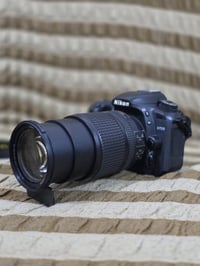 كاميرا للبيع نيكون D7500 نظافة فول  07825332426