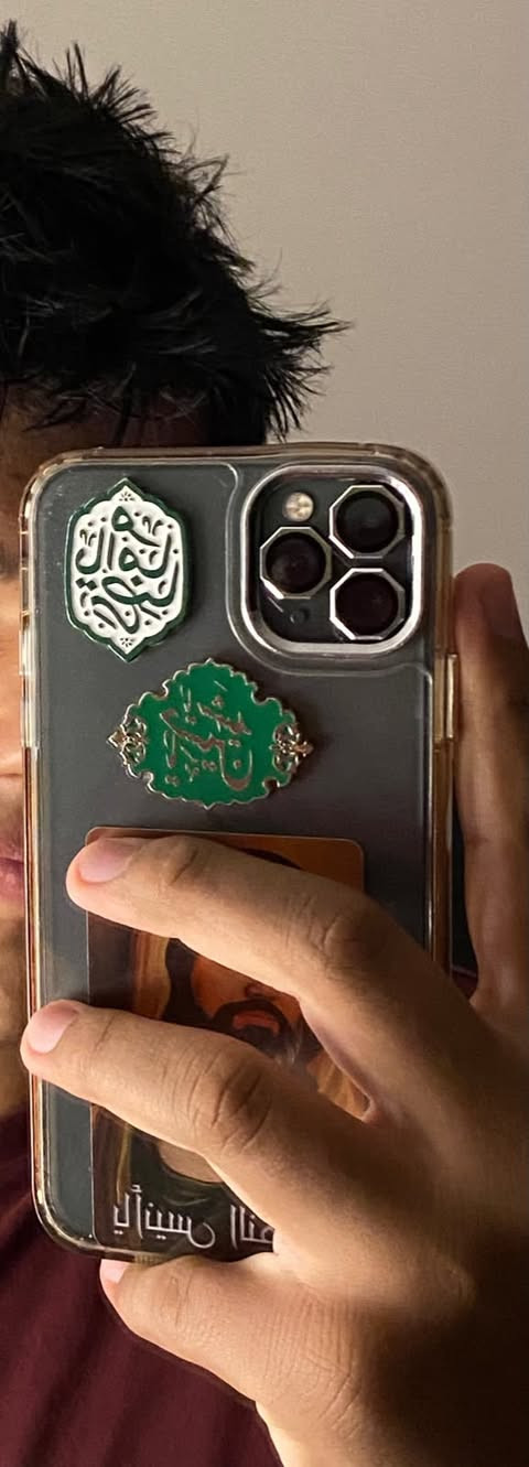 السلام عليكم 11برو ماكس مكفول على وضع الشركه بطاريه 92سعره قفل 310بيع مستعجل كلش للتواصل ***********
