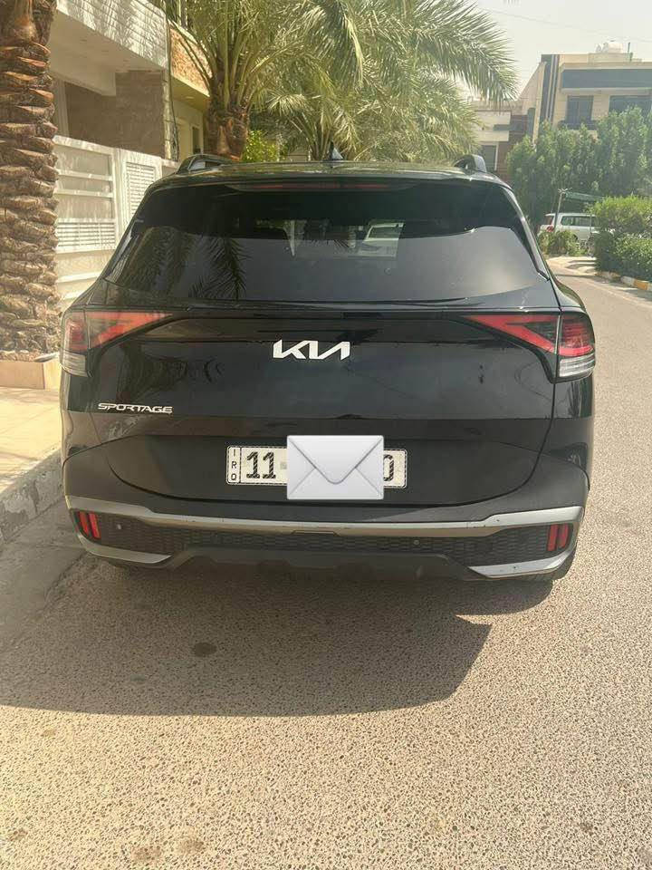 ‎للبيع كيا سبورتج موديل 2023 فول مواصفات اكس لاين وارد امريكي
‎مواصفاتها 
‎  بانوراما
‎  رادارات جانبية 
‎  رادار امامي +  خلفي 
‎  بصمة : تشغيل - ابواب - صندوك
‎  صندوك كهرباء ذكي 
‎  شاشة كبيرة  تدعم كاربلاي واندرويد اوتو وفول تحكمات لمس
‎  كيجات الكترونية متغيرة حسب الوضعيات
‎   انظمة القيادة : سبورت - سمارت - نورمال  
‎كشنات جلد   + كشنات تدفه وكشن السائق كهرباء   
‎  اضواء ترحيب عند الاقتراب مع ترحيب داخلي عند الاقتراب
‎  شحن وايرليس
‎  منافذ تايب سي عدد 3 مع 2 في الكشنات ومنفذ يو اس بي ومنفذ جداحة
‎  هاند بريك بصمة
‎  اوتو هولد
‎  نظام سياقه ذاتيه وتوقف ذاتي
‎  كامرا دوارة 
‎  تحديد مسار ذكي
‎   نقطة عمياء
‎   كروز سرعة
‎شاشه تبريد لم سستم صوت
‎  اناره داخليه LED لمس
‎   ويل كب حجم 18 وحساس اطارات
‎   اشاير بالمري
‎   تشغيل عن بعد
‎   شاشة لمس متغيرة لتحكم الميديا او لتبريد
‎    فول تحكمات ستيرن 
‎حساسات خلفية 
‎   لد نهاري 
‎   لايتات زنون عالي ناصي 
‎  مانع انزلاق
‎رقم بغداد الجديد تحويل مباشر بأسم المشتري
‎حادث السيارة :   خلفي  قبق الجنطه تبديل وصبغ چاملغ خلفي + بابين اليسار كلير امريكي بدون ايرباك بجم كبس    
‎مكانها بغداد حي الحسين قرب المطار 
‎السعر : ورقه بيع فقط 180
‎رقم الموبايل :*********** بغداد, العراق
