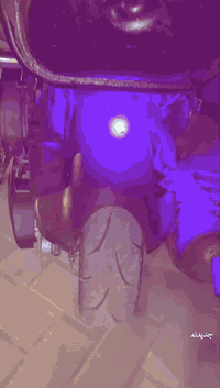 سلام عليكم دراجه ماكس قجمه بوشه 55 
الدراجه شغاله نكره سلف وهندر
شلعه ومعدل
كهربايات مثل ما موضح بل تصوير 
دبلات جدد وتخم تايرات جلاتين
ويلات نجمه جدد سيبايه الدراجه ما ناقصه برغي 
سعر 650 وبيه مجال 
*********** فقط وأتساب
