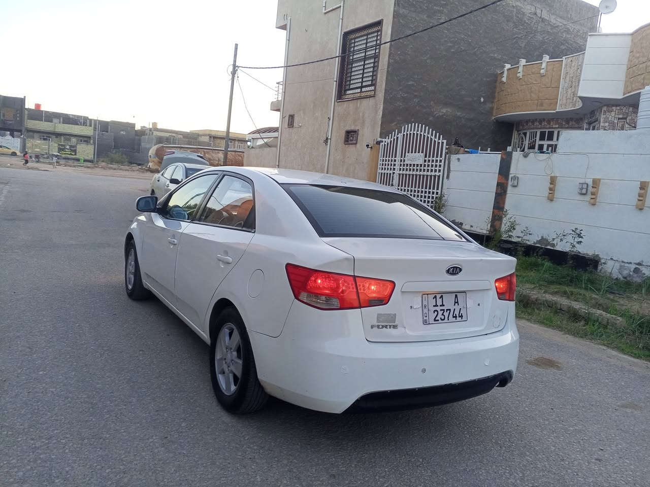 فورتي 2009 رقم بغداد الجديد سنويه لل 30 سياره جاهزه للاخير مكينه وكير حداديه مكفولات تبريد ثلج ❄️ تخم تاير جديد بيه صبغ 4 قطع  بدون دواخل بشرط ابيع احزام 
السعر 85 وبيه مجال مكاني بابل ‏‪***********‬‏
