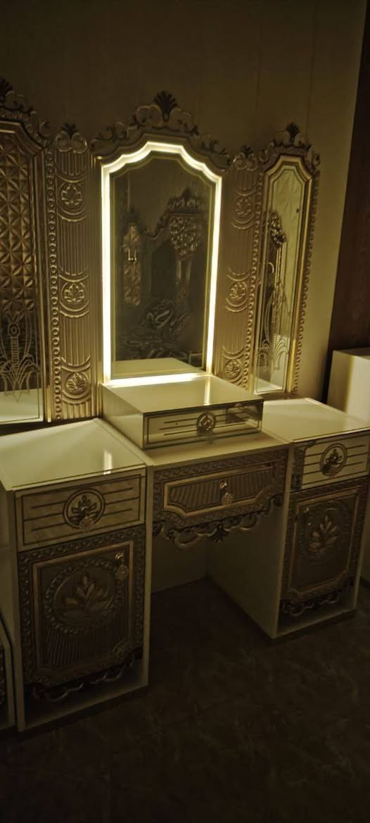 غرفة نوم للبيع نظيفة حلوة الفاو 
وتساب او اتصال ‏‪***********‬‏
