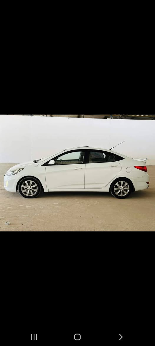 السلام عليكم ورحمة الله وبركاته 👋للبيع
هيونداي اكسنت مضلع
موديل 2014
وارد كوري
لون ابيض المرغوب 
كير محرك شرط عل فحص 🧐 
محرك 16 دوش
كير At
رقم اربيل انكليزي مسطره 22 
شرط الوكالة والتحويل 
كابون بانزين بيها ⛽ 
السياره مكفوله كفاله عامه 
من الصبغ  و معجون 
من الدعاميه لي الدعاميه 
المواصفات 👇 
تحكمات ستيرن جهتين 
اشاير بل مري 
نظام إيكو ECO
ويل كب اصلي
معروفه مواصفاتها الاكسنت 
السعر علق ويجيك على خاص وبيها مجال للطيبين
مكان السياره موصل 
للاستفسار الاتصال على الارقام 
***********👉👉واتساب 

الخاص مفتوح 24 ساعه 👉 
خابر وتدلل ❤️
