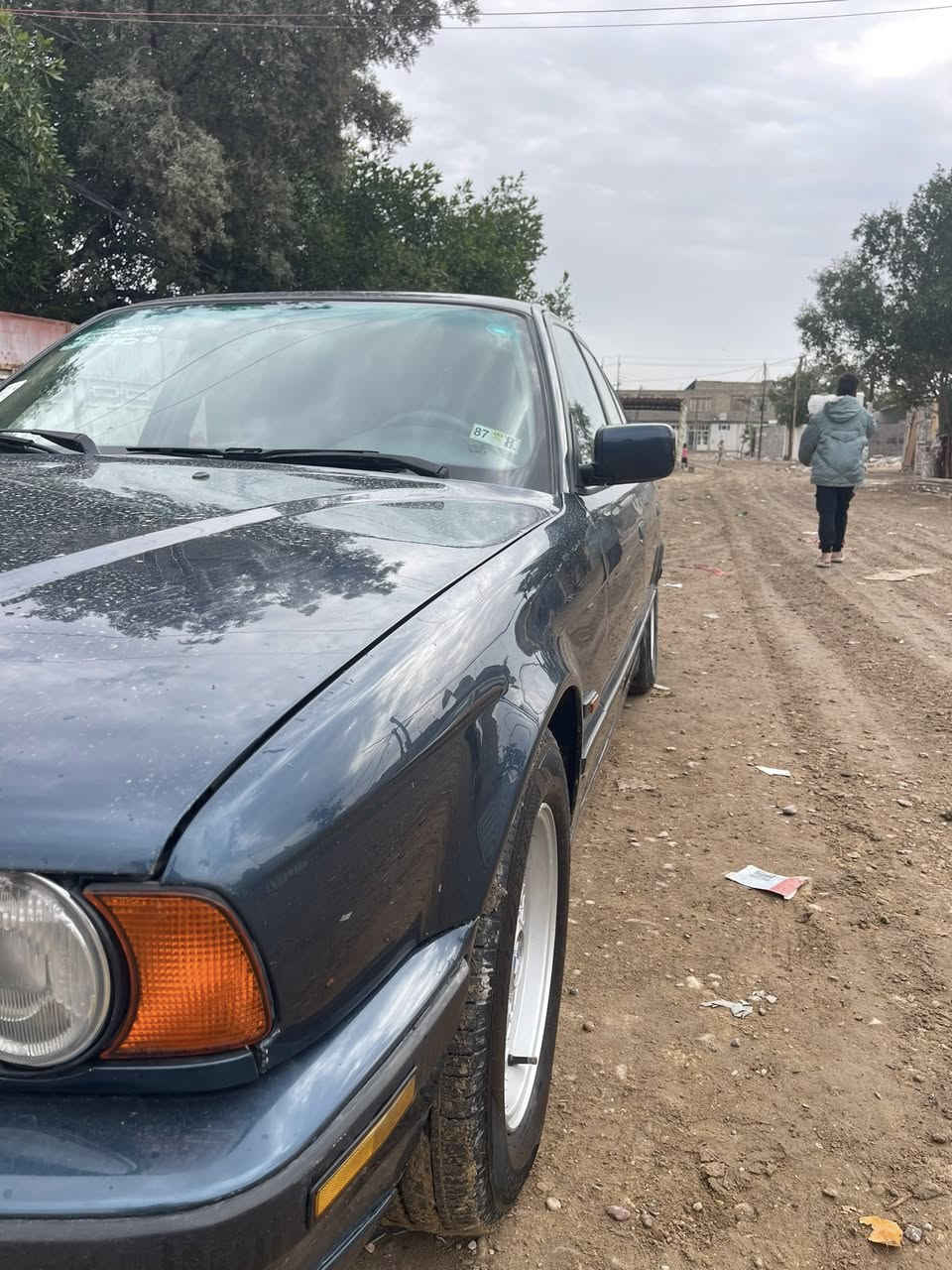 بي ام525مسكر فانوس كير مكينه مكفولات حداديه جديده كهربائية كلها شغاله موديل 1995غرفه جلد اسود صاج ملكي رقم أربيل تحويل مباشر لا خياس لأضربه مكفوله مصبوغه جماليه لاتصال ***********
