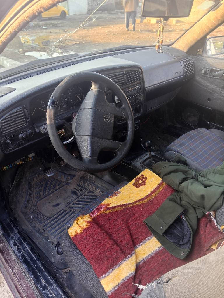 باسات للبيع موديل 91 السعر  28 اي ستفسار ***********ل *********** السياره رقن كركوك مكانها موصل اليسر موصل, نينوى
