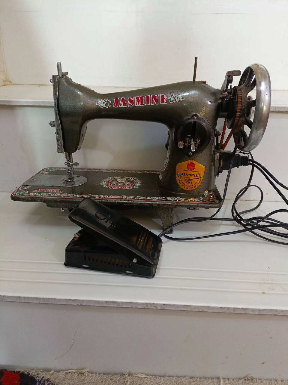 السلام عليكم مكينه لبيع شغله وخياطته خير من الله سعره75وبيه مجال  ‏‪***********‬‏ وبي واتساب
