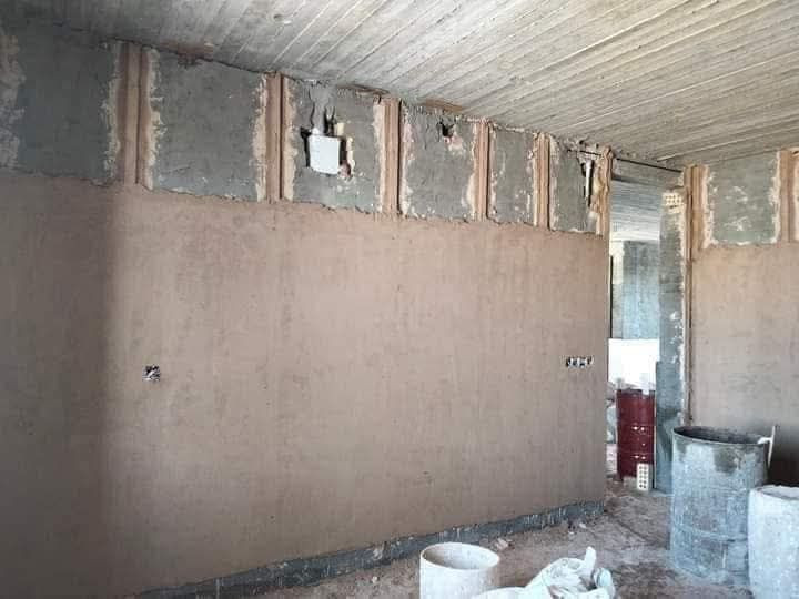 لباخ جص سمنت تصفير مساطر بورك نثر طلس تصفير حمامات مطابخ قاعات درجه اولى ترميم الدور *********** واجهات شغل هندسي
