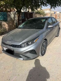 كيا فورتي موديل 24حادثه الجنطه الخلفيه وهلال الجامرلغات الخلفيه صورالح...