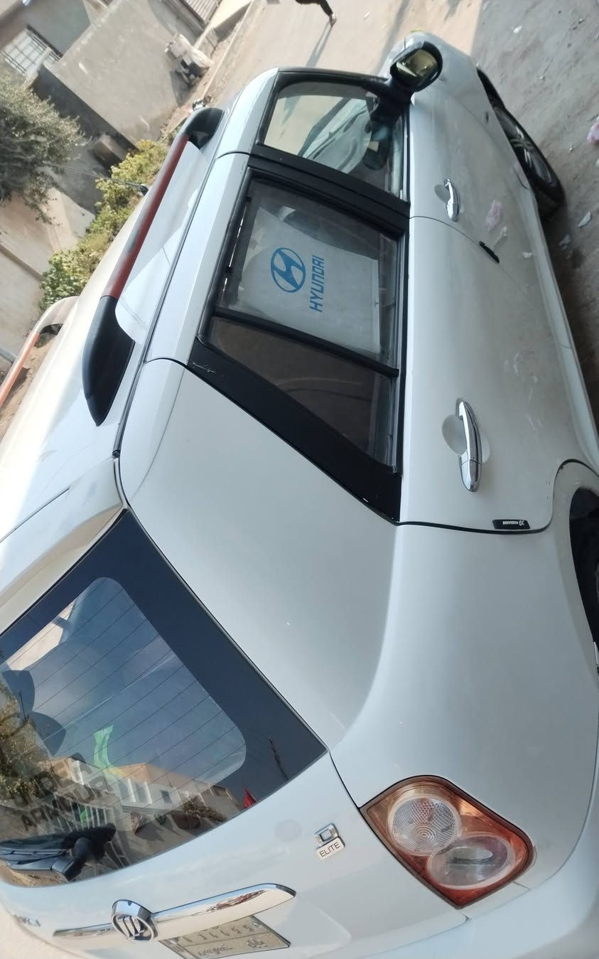 السلام عليكم
ليفان موديل 2013 جاهزه على اخر حبايه مكينه وكير خير من الله تخم تاير جديد لايضربه ولاصبغ كلهه بلادي   سياره كاعده ماتصرفين عليهه ولا ربع بانزين ودهن فقط سعرهه 39 وبيهه مجال قليل للتواصل او المراسله 

***********
