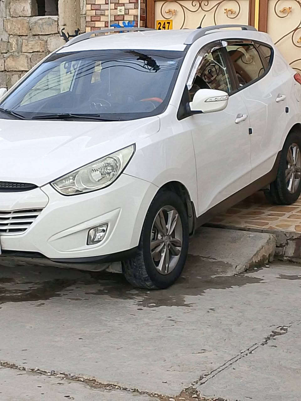 Hyundai Tucson 2013
Car specifications:  مواصفات سيارة 
engine محرك 20دوش:  
محرك شرط كير شرط
بدون ضرر فقط تقليم صبغ صغيره 
number Erbil رقم اربيل الماني دولي 
شاشه ايبات كامرتين خلفيه كاميره مربوطه بل شاشه وثانيه بالمرايه 
تحكم سترين 
(اطلب سعر عجبني ابيعگ) استفسار اكثر راسلني خاص مكاني موصل ايسر


**إذا كنت صاحب هذا الإعلان وتريد حذفه لأي سبب، رجاءا أرسل رسالة إلى الدعم الفني**