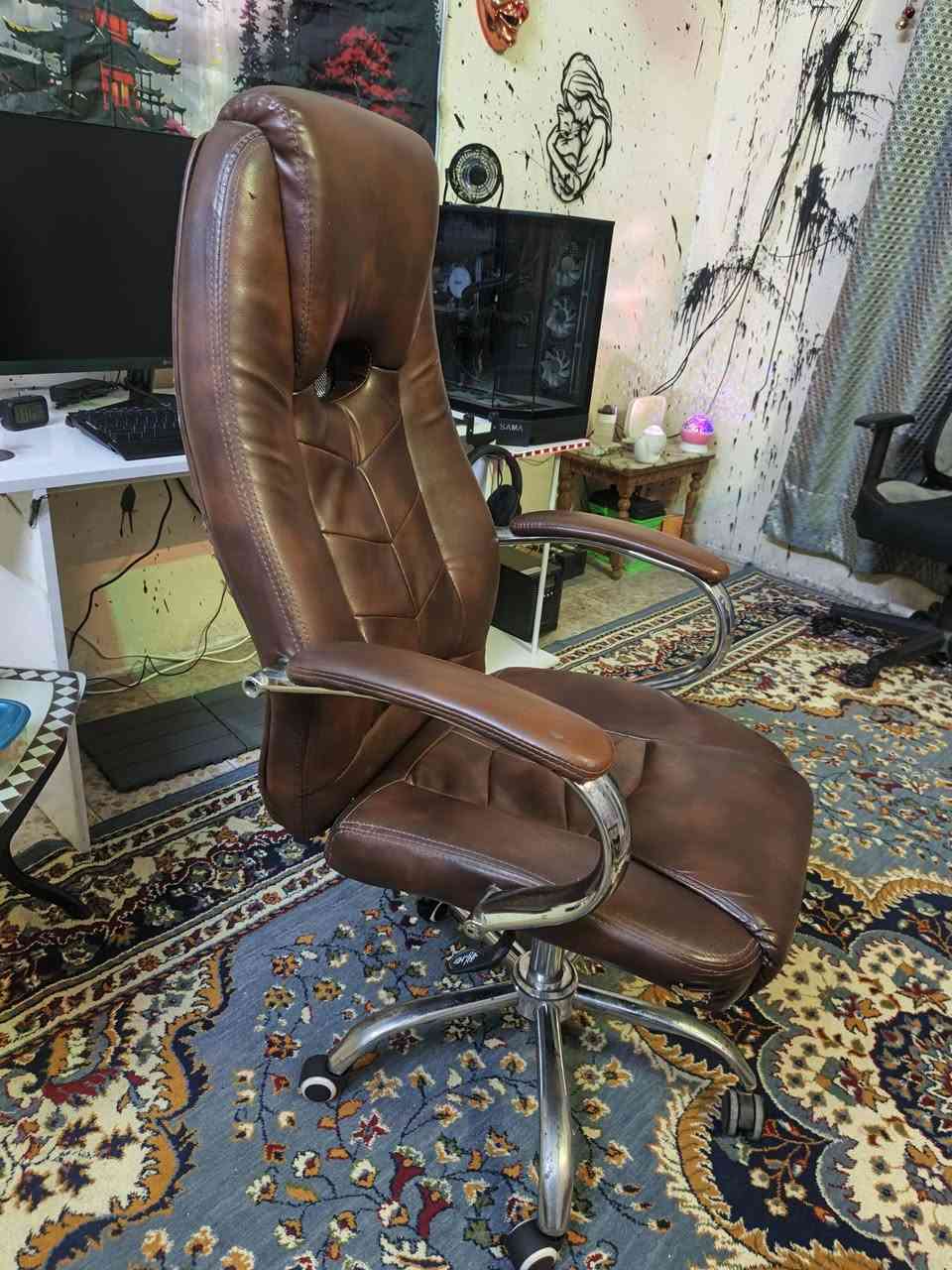 كرسي مكتبي
75 الف مكان بغداد البياع
***********
