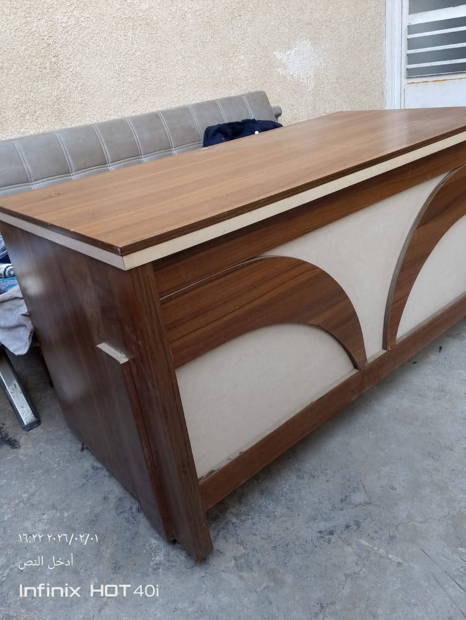 ســــــــــــلام عليـــــــــــكــم🙋‍♂️💖
(*مــكــــتــــــب ضـــــخــــم و" كــــرســــي*) 💁‍♂️❤✨

المــــكــــــــتـــــب بحــــالـــــة ممتازه جداً💗🌿

جــــــرارات هايـــــــدرولـــــيك 🔥❤️‍🔥🙆‍♂️

الســــــعـــــــر (100الـف🙇‍♂️💖✨) 

عــــــــــــــــنـــــــــــوان: بغداد» الغزالية» شارع15 هياكل

رقــــــــــم الواتساب +سيمكارت : *********** اثير💖
