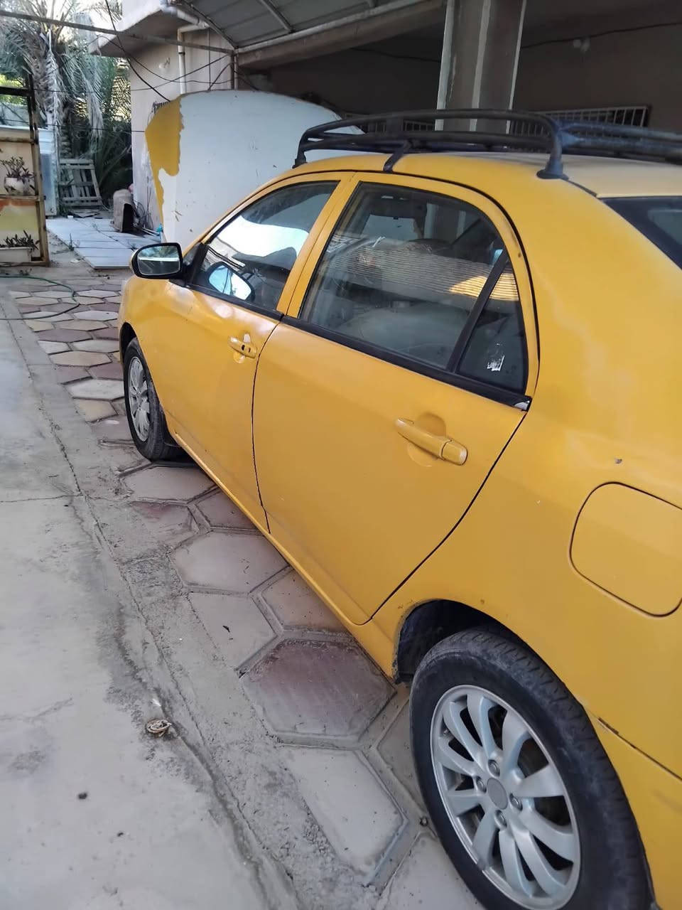 السلام عليكم
سيارة BYD g3  أجرة للبيع كير عادي السيارة مثل ما موضح في الصورة 
المكينة 1600cc  مكينة وكير فول وخير من الله تبريدهة ثلج 
مكفولة من الحادث 
السيارة حرة غير مطلوبة 
فقط إلي يشتري عليه تجديد السنوية 
و هيئة النقابة 
السعر المطلوب 45 ورقة رقم الاتصال
***********
***********@
