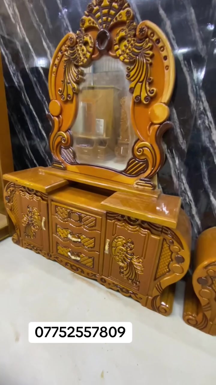 السلام عليكم غرفه لبيع مستخدمه نضافته 100%95. السعر 800.  ***********
