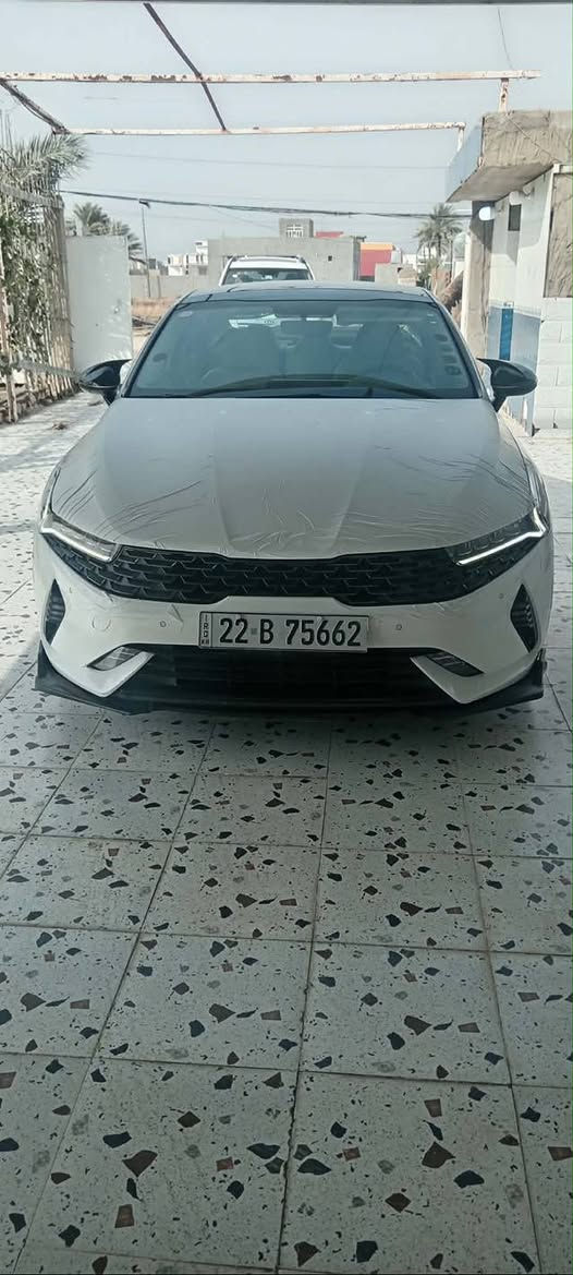 كيفايف خليجي فول واحد 
عله واحد 2022السياره 
مكفوله محرك 200
مكانهه الرمادي معروفه 
موصفاتهه السعر 210وبيهه مجال للشراي  
‏‪***********‬‏
