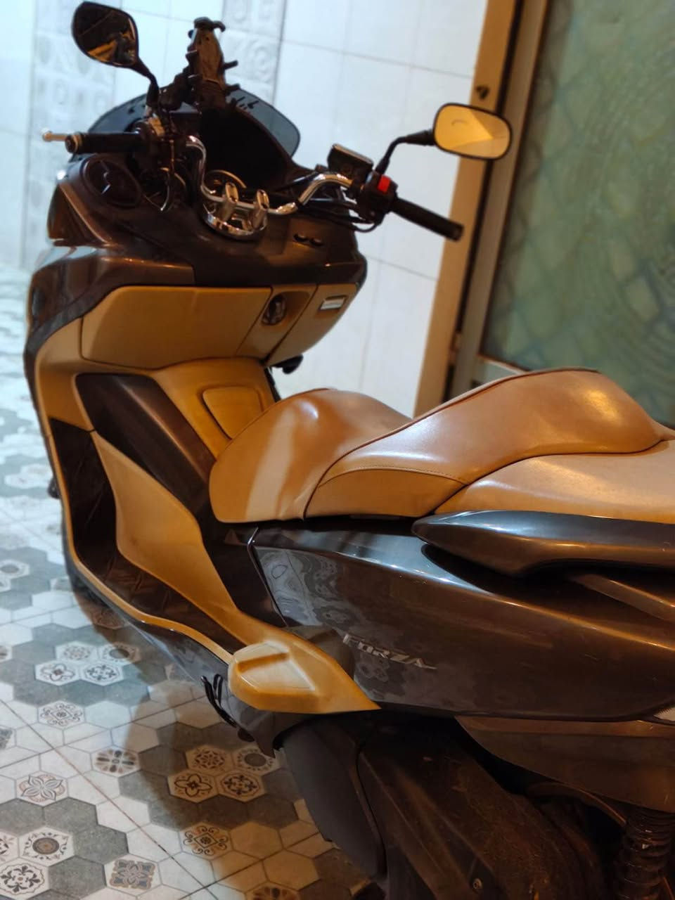 فورزا صفر 10 mf كرستال 
مواصفات 
📍اللون فيلي ..اسرائيلي
📍نضام 7 گير 4 تحويلات
📍نضام سبورت +اوتوماتيك
مسجل راديو
📍ويل ذهبي بلادي 
📍تحكم ستيرن
📍سايد بريك + گلوب جنطه
📍ستاند حساس 
📍بصمه+سويج طوارئ
📍المسافه المقطوعة37 
📍 دراجه بدون اي صبح ولا حادث ولا تبديل اي قطعه كامل يابان شرط

📍ملاحظه 
الدراجه رمبه رمبه رمبه + ورقه مزاد مع الدراجه 
گير + محرك +كهربائيات كامل شرط ومكفول كفاله عامله كركوك, العراق


**إذا كنت صاحب هذا الإعلان وتريد حذفه لأي سبب، رجاءا أرسل رسالة إلى الدعم الفني**