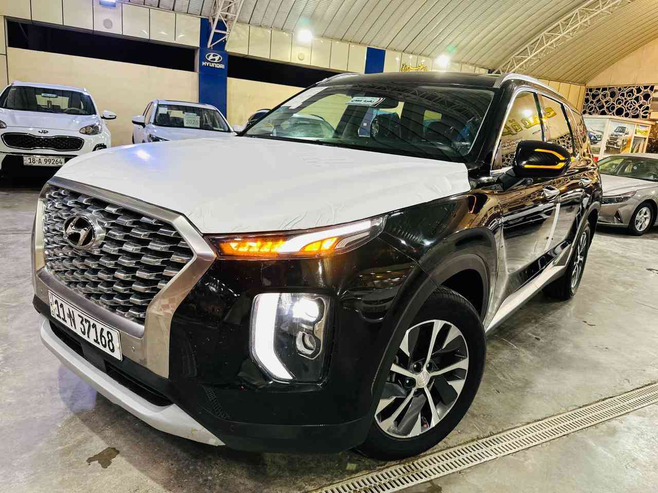 السلام عليكم للبيع أو مراوس حسب القناعه بلسايد موديل 2022  وارد أمريكي حادثه جاملغ وبنيد مبدلات بلاديات بدون صبغ  بدون دواخل رقم بغداد فول مواصفات السعر 275 وبيه مجال   الاستفسار ***********  / ***********
