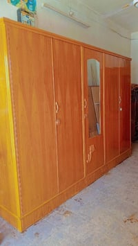 غرفة • ٥ أبواب • نظافتها ٩٠٪