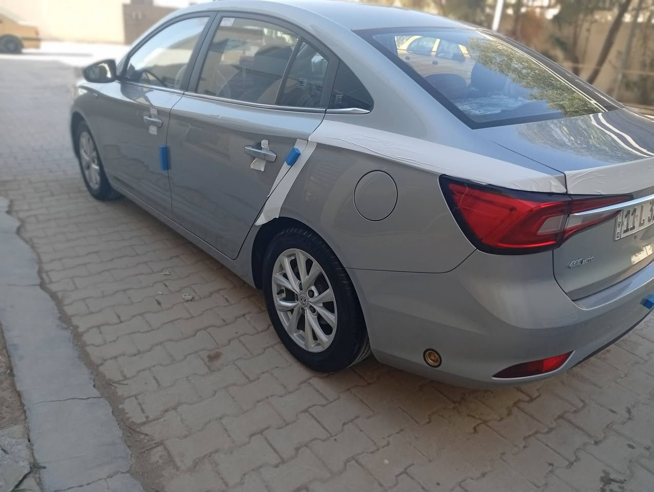 ٢٤كونفورت
مكفوله 
لد نهاري 
حساسات وكامره بلاد
شاشا كبيره 
ممشى 30الف 
رقم بغداد
منظومة غاز 
السعر ١٠٥
***********
