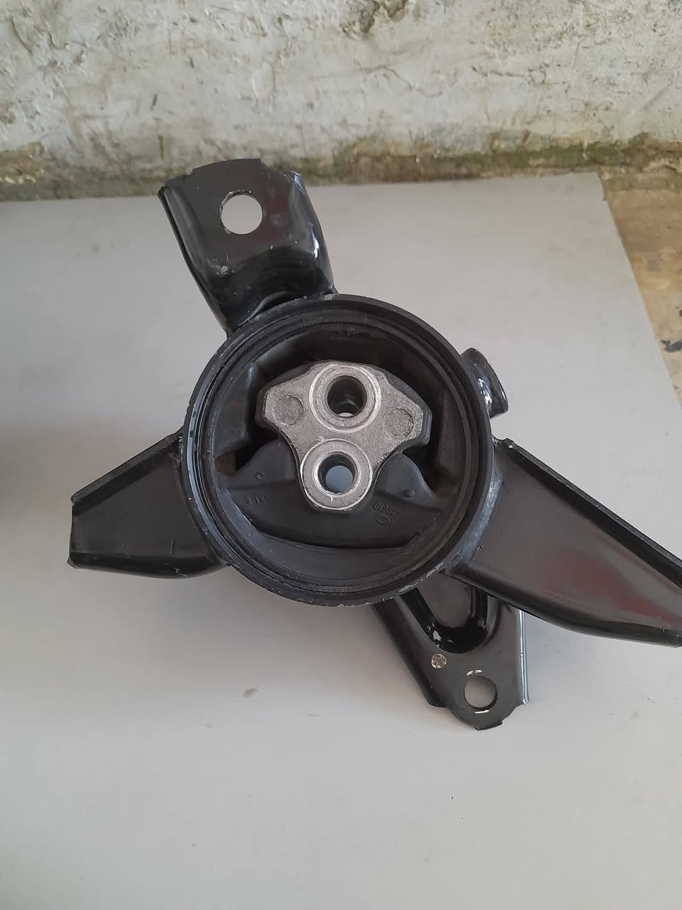 السلام عليكم شباب يتوفر صدر امامي جديد اذاين محرك ودبلات جديد وقواعد دبل وطوبات وشمعات ولاستيك رباط ولقم ستيرن و روس رواط ومشط ستيرن مستعمل ودرايم شفتات مستعمل  العنوان قرب اطابو ارصافة
محمد القيسي ***********.  واتساب https://waze.com/ul/hsvztdcck7
