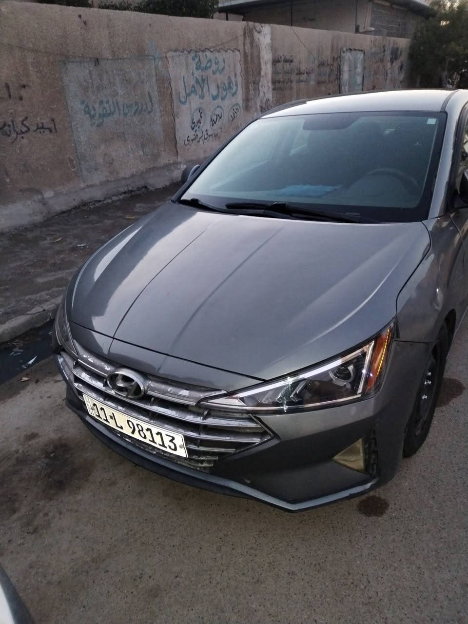 السلام عليكم 
النترا ورد امريكي موديل 19
للبيع ماشيه 106,000 ميل 
الحادث جاملغ وبنيد بدون شواصي 
صفحه اليمنه جايه بيها رش صبغ من امريكا 
السعر( 130) وبيها مجال العنوان بغداد مدينه الصدر 
***********
