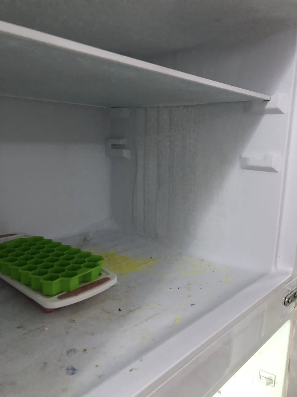 للبيع نضيف ١٠٠٪؜
نوع VESTEL

***********
