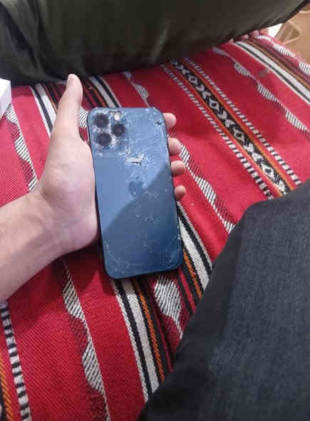 ايفون 12 برو ماكس جهاز كفاله وتر بروف بطاريه 91 ذاكره 512 سعره475 قفل قفل قفل قفل بدون ملحقات شراي يتصل***********
