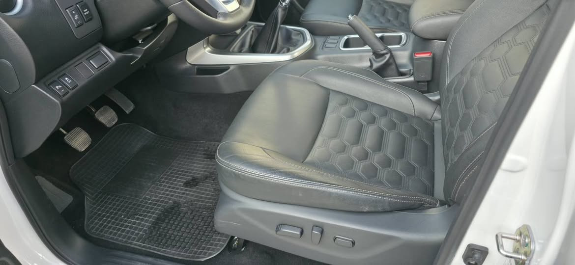 سلام عليكم 
نسيان  نفارا 2023 دبل اكسل كامرا دوار كوشن كهربائي جلد تحكم ستيرن  ماشي 7000كيلو متر مكفول من كل شي رقم سليمانية 
سعر 230$
للاستفسار . ***********
