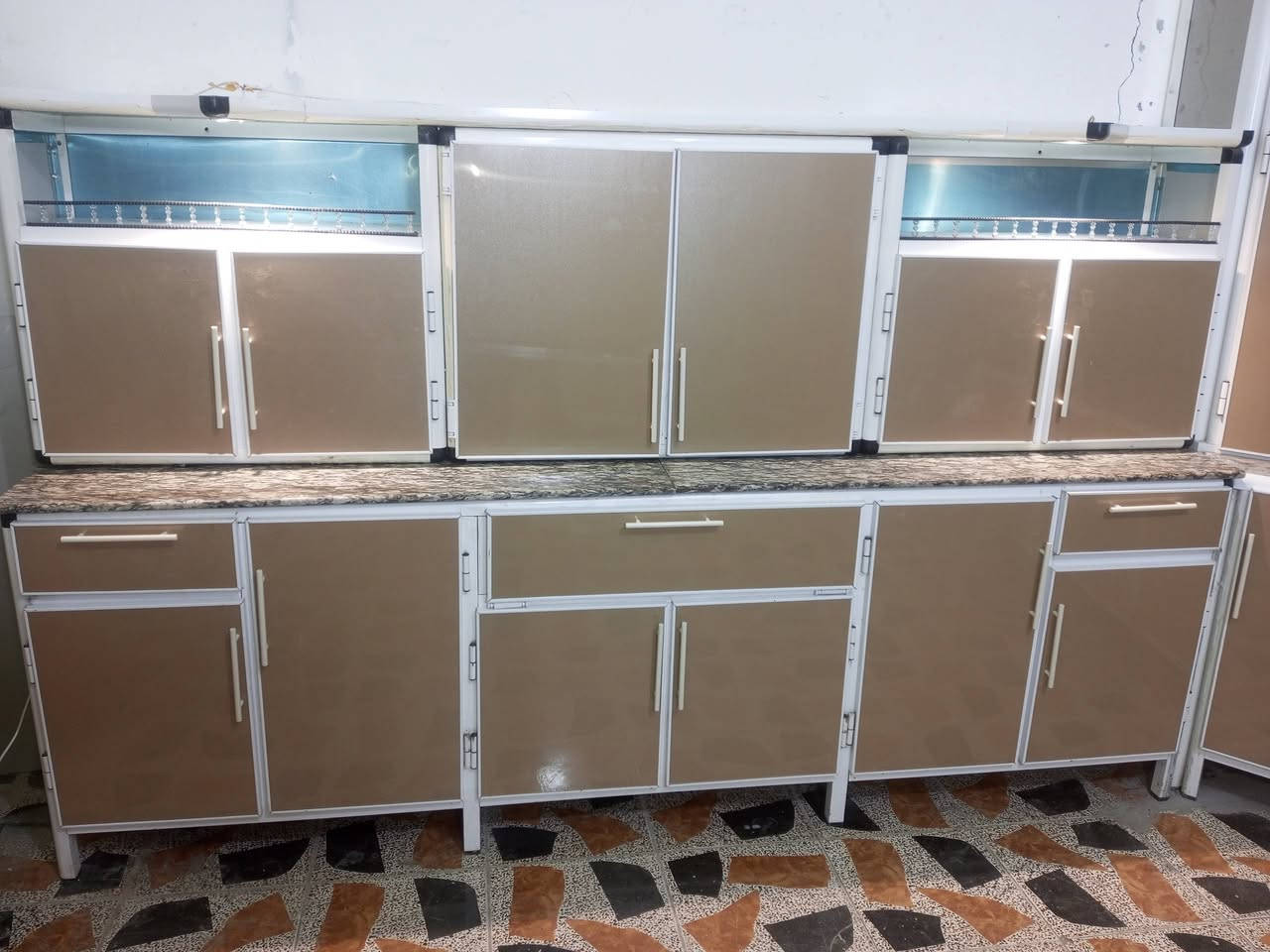 يا رزاق للبيع السعر 925 تسكام الثقيل فرته كله ست أمتار كله مرمر الشراي يراسني خاص  ادزله الفيديو والعنوان ***********
