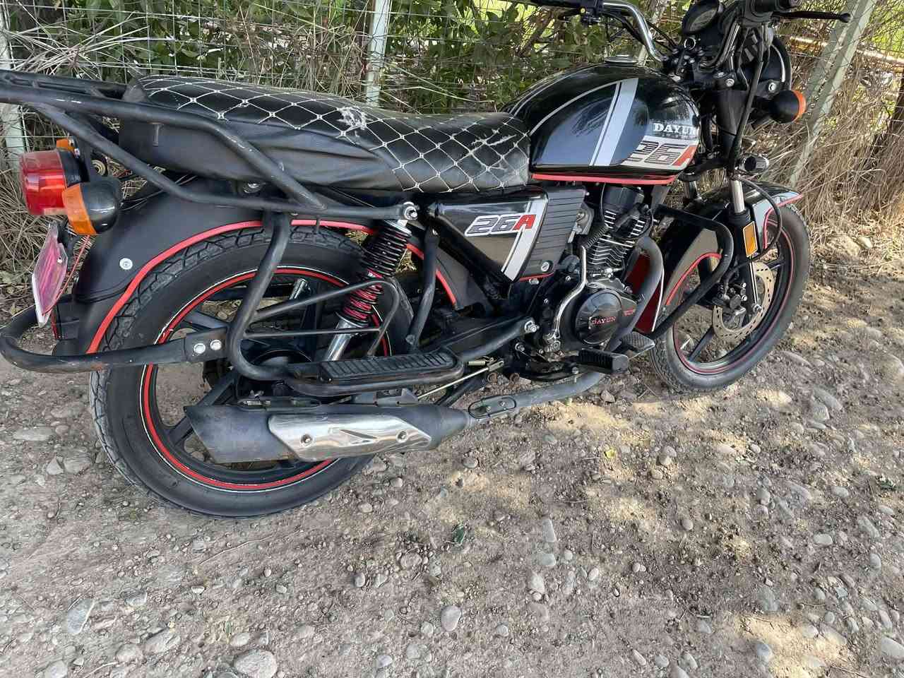 سلام عليكم دراجه دايوان للبيع  موديل 2023 مابيهه نقص ماشيه 9000 خاص مفتوح ***********
‏‪0775 398 3859‬‏
