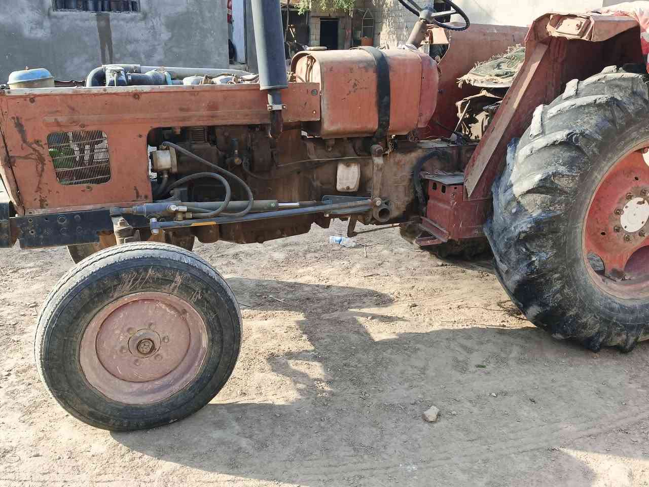 سلام عليكم مكينه عنتر البيع كير محرك كسن جهاز ما رفع مكينه نضيفه وجاهزه لشقل سعر تلاثه له ربع المكان الناصريه قضاء الفجر ***********

