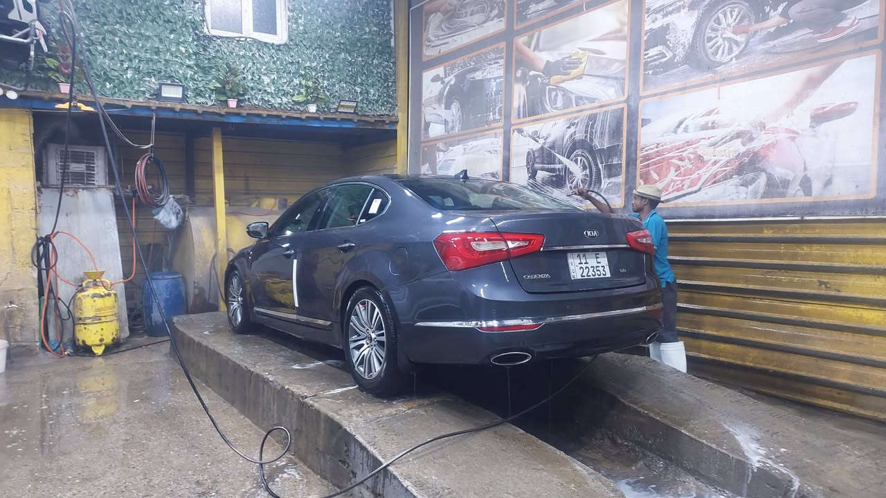 السلام عليكم ،كيا كادينزا 2015 Limited فول مواصفات ما عدا الفتحة وارد امريكي
كيا كادنزا موديل 2015 فئة (Limited)

​المواصفات والتفاصيل:

​المحرك: 6 سلندر، حجم 3,3 GDI.

​المواصفات: فول مواصفات الـ Limited (كراسي جلد، شاشة، كاميرا، تحكم ستيرن، بصمة، تبريد قطعتين، حساسات، مثبت سرعة، APS, TCS...) ما عدا الفتحة.

​الحالة : الكير والمحرك مكفولات(نضاف جداً) والسيارة جاهزة من كل النواحي.

​الكهربائيات: شغال الكل 100% وبدون أي نقص أو علامات بالدشبول 

​الحادث: السيارة وارد أمريكي، وصور الحادث موجودة 

​المكان: [بغداد ،الدورة ، ابو دشير ]
السعر: 115 وبيها مجال / او مراوس حسب القناعة .
للتواصل: [***********] أو بالخاص.
