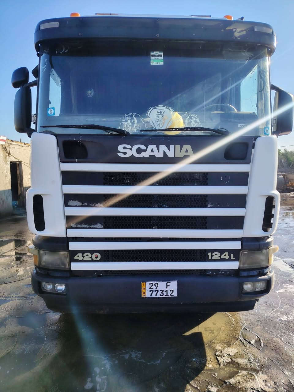 سلام عليكم سكانيه ٢٠٠٥ اصل كيركوبره مكينه حجم ٤٢٠ انجكشن خيط بخار رقم واسط بأسمي سنويه جديده تكيال حله سنتين بويلر ٣٦ طن يعني ٣٨ الف بوري ابو٨ قطعه وحده كاك ياباني تصريح أمني سنتين سياره جاهزه تخم تاير شغاله على كربلاء وبيهه سايق وموافقات السعر٢٥٠        *********** مكاني نجف
