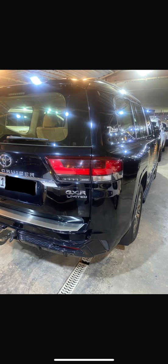 السلام عليكم
للبيع لاندكروز 2023 

GXR LIMITED بريم اصل 

ماشيه 40 الف km

مكفولة كفالة عامه مغلفة PPF

مكان السيارة بغداد الوزيرية 

للستفسار اكثر والاتصال على الرقم غير متواجد ع الفيس

***********
