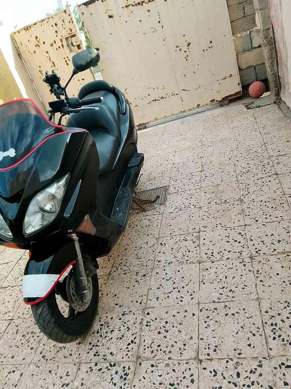 السلام عليكم
درجة فورزة 0 8 
مكفولة كفالة عامة
3 انضمة قيادة 
1 سبورت 
2 كير 6
3 اوتماتيك 
دهن امزويل 
بانزين محسن 
مي اخضر 
الدرجة 
1 بدون صبغ 
2 بدون زلغ 
ملاحظة الدرجة للبيع او مراوس حسب القناعة 
السعر اتصل ودلل
الرقم ***********
