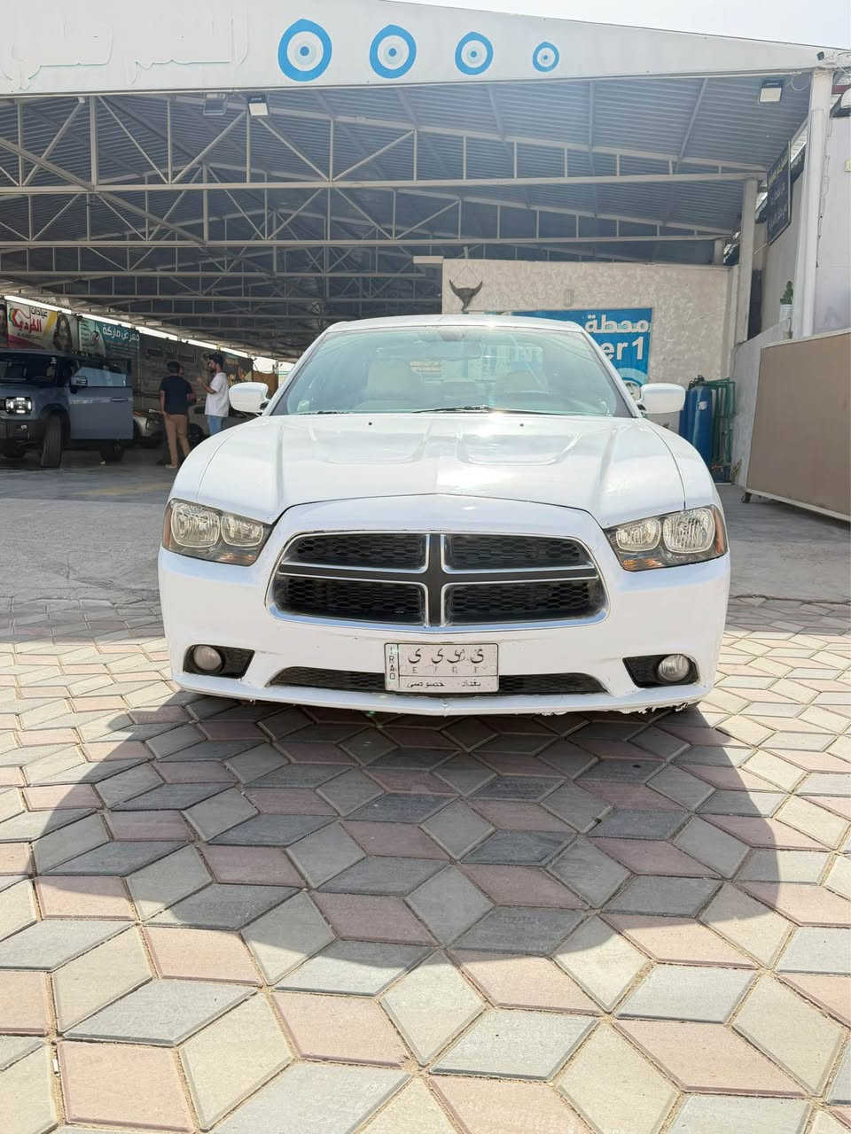 بيع او مراوس جارجر 2013 رقم بغداد سنويه ل 2028 مواصفات عاديه بيها بنيد صبغ وجاملغ مبدله اصلي وسونار موجود سيارة جاهزه 
مكان الديوانية  السعر 143
***********
*********** ديوانية, القادسية
