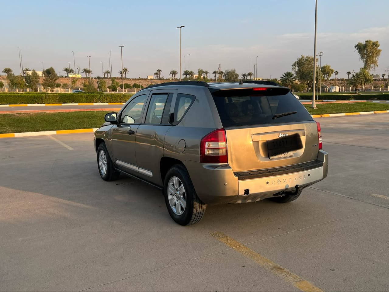 السلام عليكم
السعر فقط 69 📍ومجال
للبيع او مراوسه برقم شمالي جيب كومباس موديل 2007 محرك 4 سلندر حجم المحرك 2400 السياره فول فول مواصفات 1/1 السياره گير محرك طخم تايرات كله شرط كهربائيات كلها شرط السياره بيها 3 قطع صبغ بدون دواخل وبدون ضربه سياره جاهزه وحلوه تحويل تريد او وكاله حاظر وغرامات شرط السعر 69 ورقه ومجال وعليها 300$ دولار غرامه ينزل من السعر مكان السياره اربيل للتواصل الاتصال
***********- بي واتساب
***********- بي واتساب
*********** أربيل, العراق
