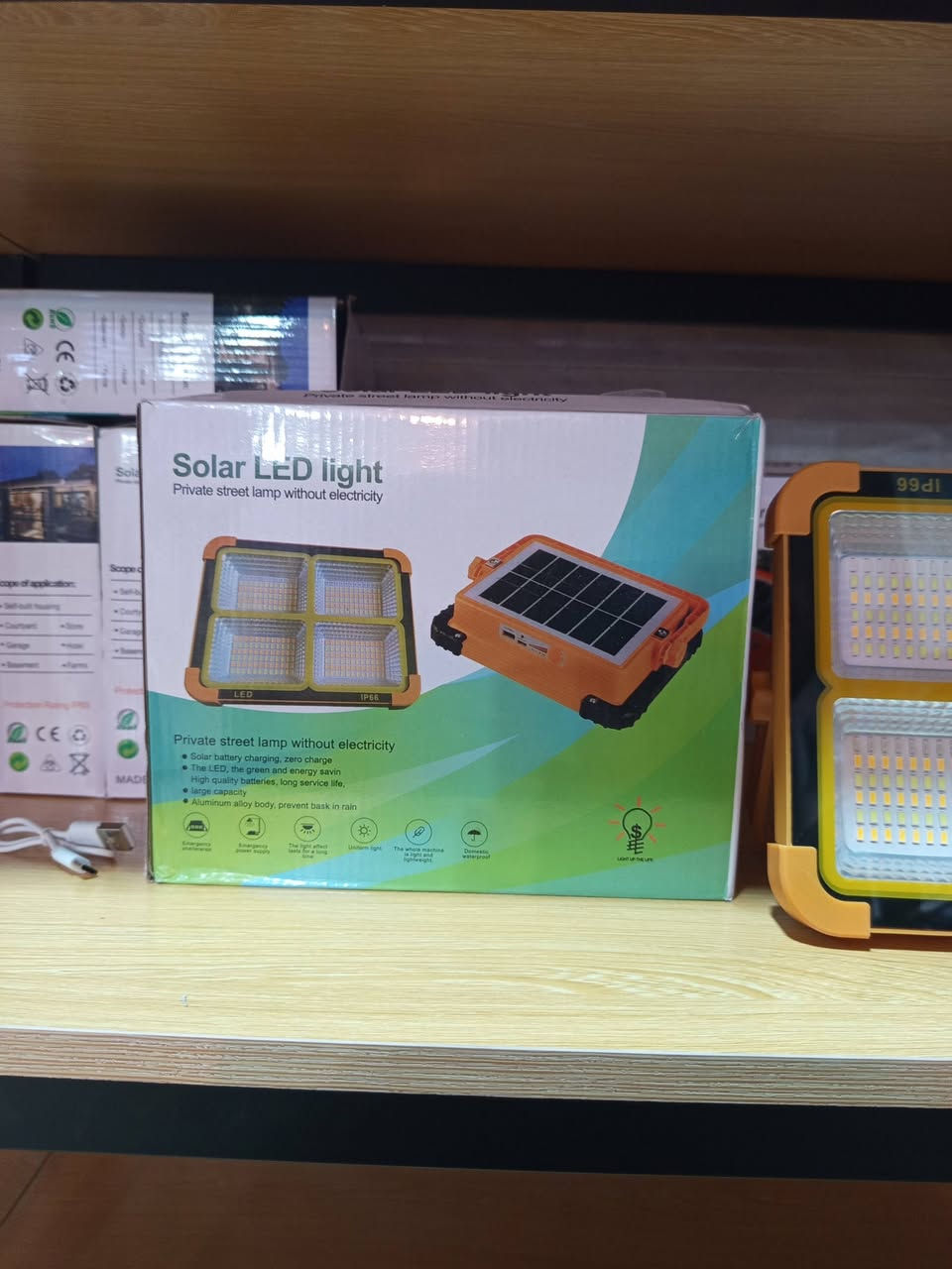 🌞💡 كشاف LED شمسي قوي – إنارة بدون كهرباء! 💡🌞
تعبان من انقطاع الكهرباء؟
الحل عندنا 👌
🔋 يعمل على الطاقة الشمسية
💡 إضاءة قوية جداً (4 عدسات LED)
🌧️ مقاوم للمطر والغبار (IP66)
🏠 مناسب للبيت – الحديقة – السطح – المحلات – المزارع
⚡ شحن نهار / يضوي تلقائي بالليل
🔧 سهل التركيب – بدون تمديدات
✔️ جسم متين (ألمنيوم)
✔️ بطارية داخلية قوية
✔️ توفير بالكهرباء 100%
📦 متوفر كمية محدودة
📍 التوصيل متوفر داخل #اربيل وباقي المحافظات
للطلب راسلنا خاص أو اكتب "تم" بالتعليقات 👇🔥


**إذا كنت صاحب هذا الإعلان وتريد حذفه لأي سبب، رجاءا أرسل رسالة إلى الدعم الفني**