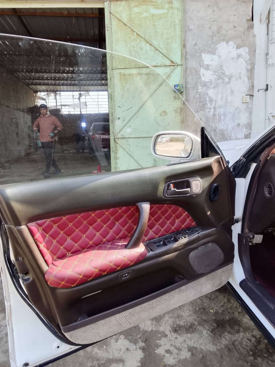 بطه للبيع
صبغ عام ما بيه اي نقص فقط تبريد سياره نصبته حلوه 
رقم انكليزي باسمي 
مداور ثاني يوم 
سياره جاهزه مال جناي 
*********** رقم راعيه وبي واتساب
