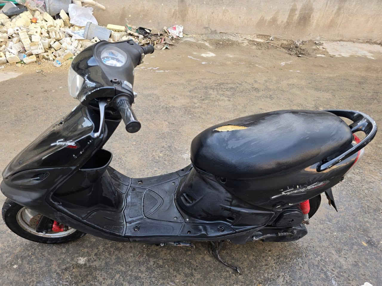 السلام عليكم دراجه ماكس منغولي جديده نكره سلف سعر 800 بيه مجال للشراي


**إذا كنت صاحب هذا الإعلان وتريد حذفه لأي سبب، رجاءا أرسل رسالة إلى الدعم الفني**