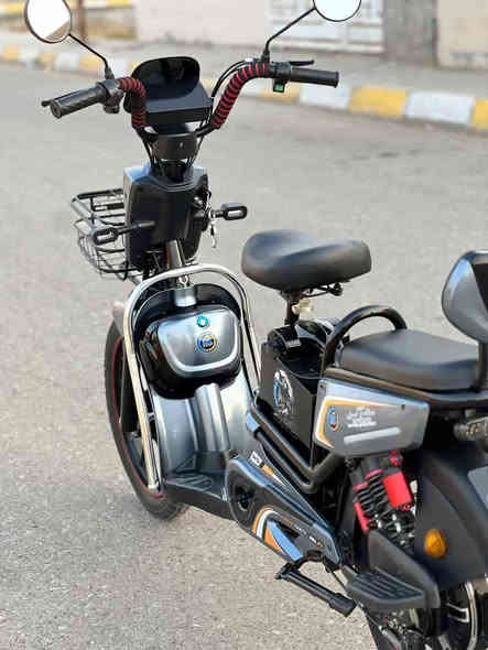 متاح بايسكل شحن كامل مكمل  استخدام قليل جديد
السعر500وبيه مجال للاستفسار الاتصال ***********
