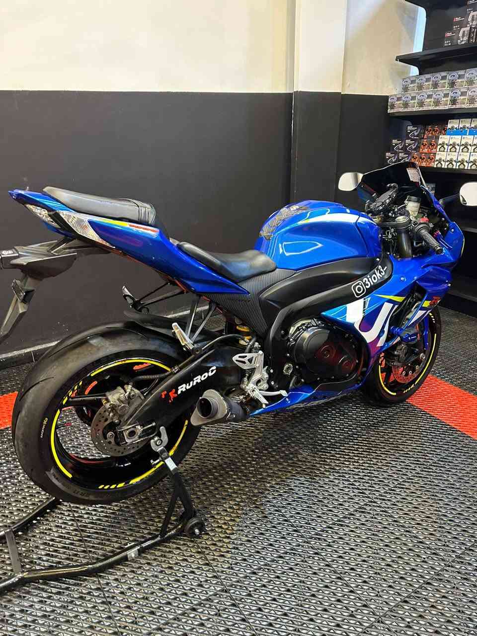 السلام عليكم
للبيع فقط جكسر الف ماشيه 14 الف مبرمجه 3 مودات + بك فاير موديل 2015 وارد يابان بدون حادث بدون رقم بدون اوراق دراجه مكفوله كفاله عامه من كلشي عنوان بغداد البياع للئستفسار رقم ***********
