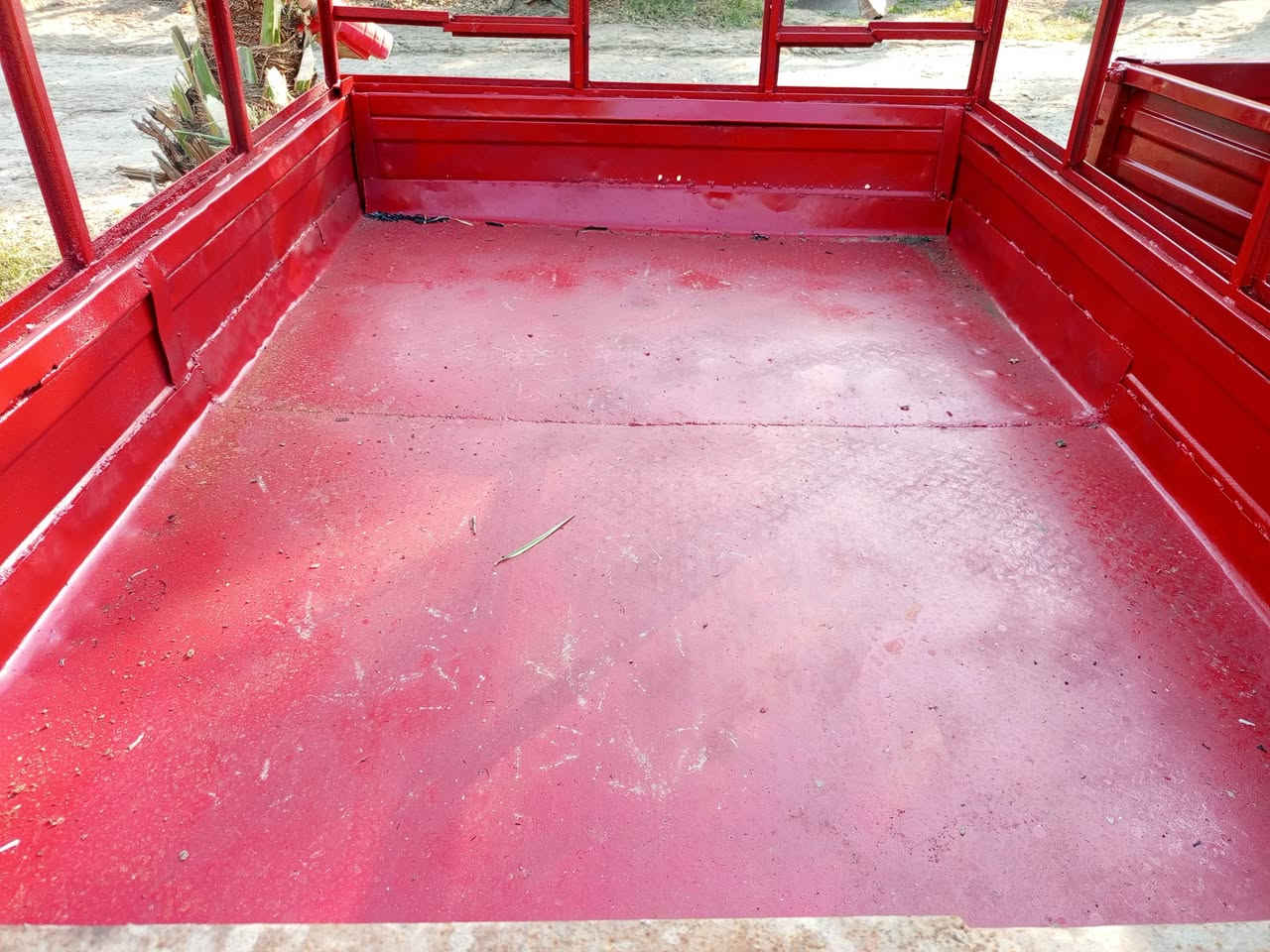 السلام عليكم للبيع عربانه كابوتاقلاب ياباني مكان بغداد الاتصال على الرقم ***********
