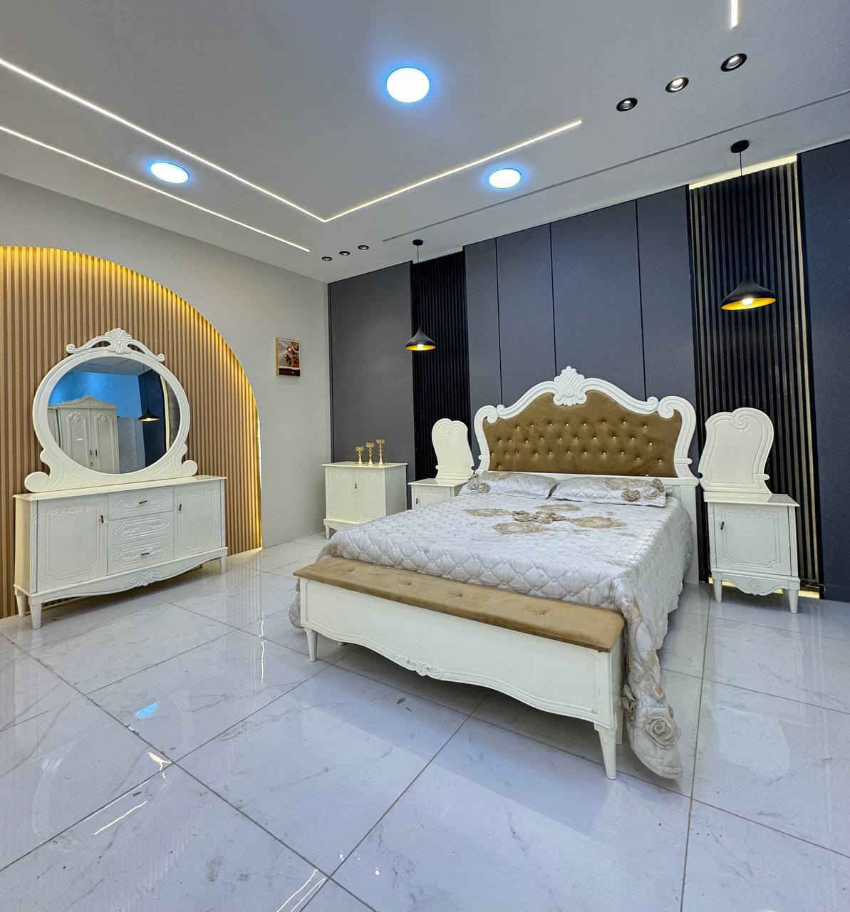 السعر // مليون فقط 😍
🔅تفاصيل الغرفة المرمري  ....

 خارج ٤ملم ام دي اف 🔺
وداخل معاكس ٣ملم 
صبغ حراري  درجة اولى 

عدد القطع  ٧ قطع 😍
🔺1 //جرباية  قياس  ١٦٠ × ٢٠٠ 
🔺//ميز جانبي ايسر قياس ٥٠
🔺2// وميز  جانبي  قياس ٥٠
🔺3// زاوية ارتفاع مترين عرض ٨٠
🔺4// وميز بلازمه  
🔺5//وميز مراية ارتفاع مترين عرض ١٢٠
🔺6// وكنتور ٦ باب  ارتفاع مترين و١٥ طول ٣ متر و١٥

القطعه الثامنة حسب الطلب شازلون
سعرها ٥٠ الف ❤️

(توصيل مجاني مركز بغداد )
التوصيل يشمل الشد مجاني 🔥
(اطراف ٥٠)
باقي المحافضات حسب البعد
شازلون سعرها ٥٠ الف
شازلون مخزن ٧٥ الف


**إذا كنت صاحب هذا الإعلان وتريد حذفه لأي سبب، رجاءا أرسل رسالة إلى الدعم الفني**