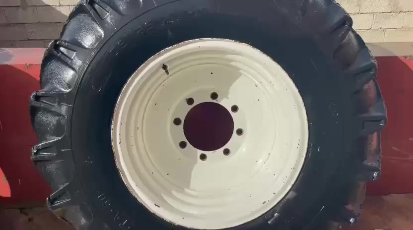 بەناوی خوا تایەو ویلی 26 بۆ فرۆشتن تایەکە تازەیە ویلی ئیتاڵی بێ عەیب هەموی بەشەرت بۆ زانیاری زیاتر ***********.***********
