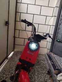 دراجه نضيفه شحن للبيع سعره 300بيه مجال 07808695396