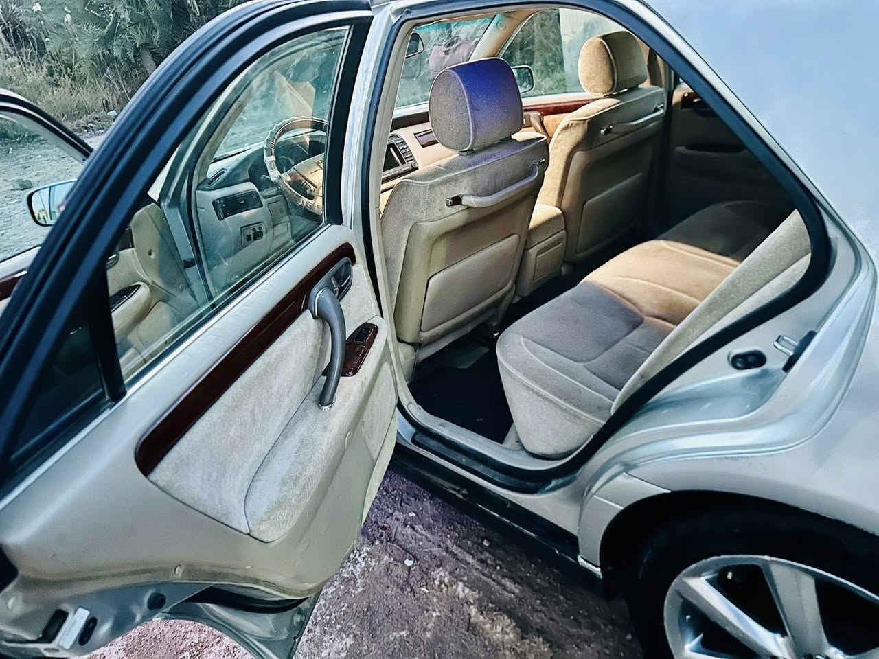 سلام عليكم .ملكه أدوات أدوات گصتين مكينه ديفور الكبير اربع دگم فول سياره حلوه ونضيفه 
كشنات كهرباء 
 متووم رقم وسنويه بيها 
تبريد ثلج 

كأمره امامي وخلفي 

برده خلفيه 

السياره جاهزه وشغاله نكرهً 

السعر 37 وبيه مجال للطيبين 

مكان ذي قار سوق الشيوخ 

***********واتساب

***********خط 

اتصل وبيكم خير انشالله 🩶
