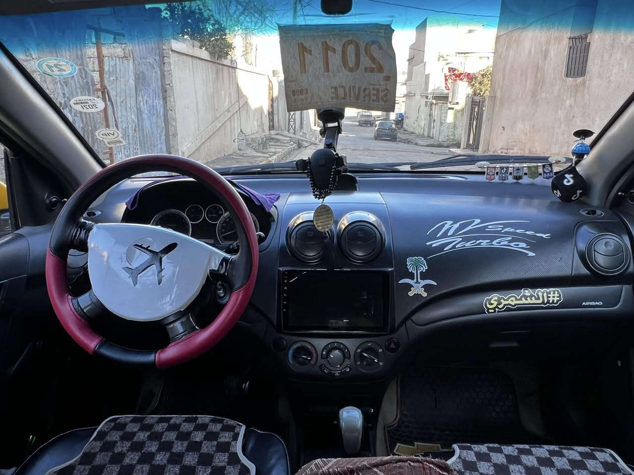 محرك گير كورلا يارس حديث
ضرر جاملق الخلف 
رقم نينوى 
مطلوب هيئه وغرامات 13 ورقه 
على المشتري نص وعلي نص 
داخل سياره حلوه 
شاشه مسجل سماعات جديد 
ضفيره جديده لوك 
دبلات نص عمر 
صدر جديد 
باتري جديد 
تبريد بس تشد 
العنوان الموصل الايمن قرب شقق اليرموك 

السعر 45

*********** اتصال 

0770 932 9177‬واتساب
