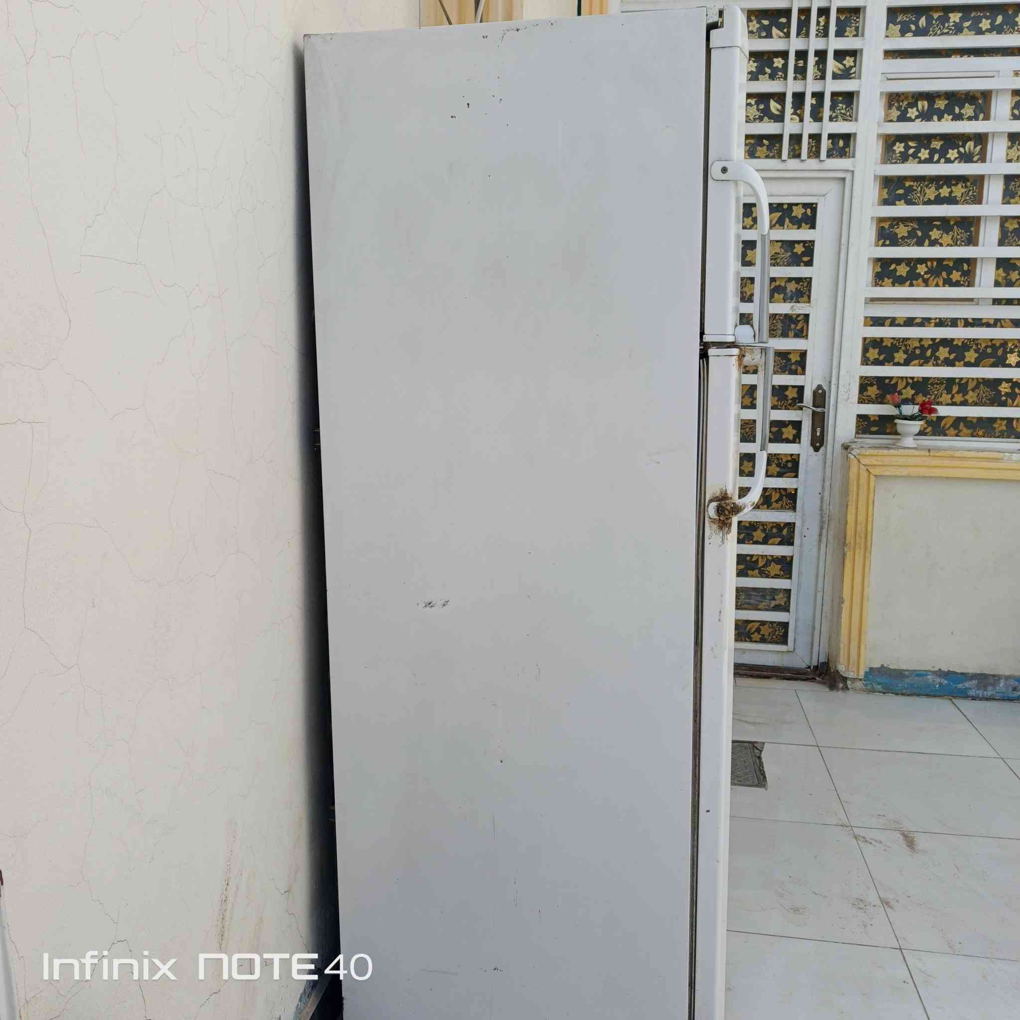 سلام عليكم ثلاجه للبيع فول شركه بيكو حجم كبير تجميد فول كلش مبدله فقط فريزر اصلي السعر 280 وبيه مجال حك الجيه وقلايه شوي للبيع قلايه كلي وشوي فول نضيفه جدا السعر 65 وبيه مجال قليل العنوان النجف الاشرف مقابيل ملحق قرية الغدير عامود 327 رقم الهاتف ‏‪***********‬‏
